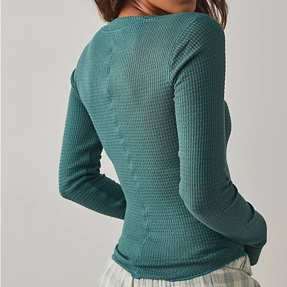 Free People One Of The Girls Henley Long Sleeve Top Jaded Green XS - Picture 2 of 7